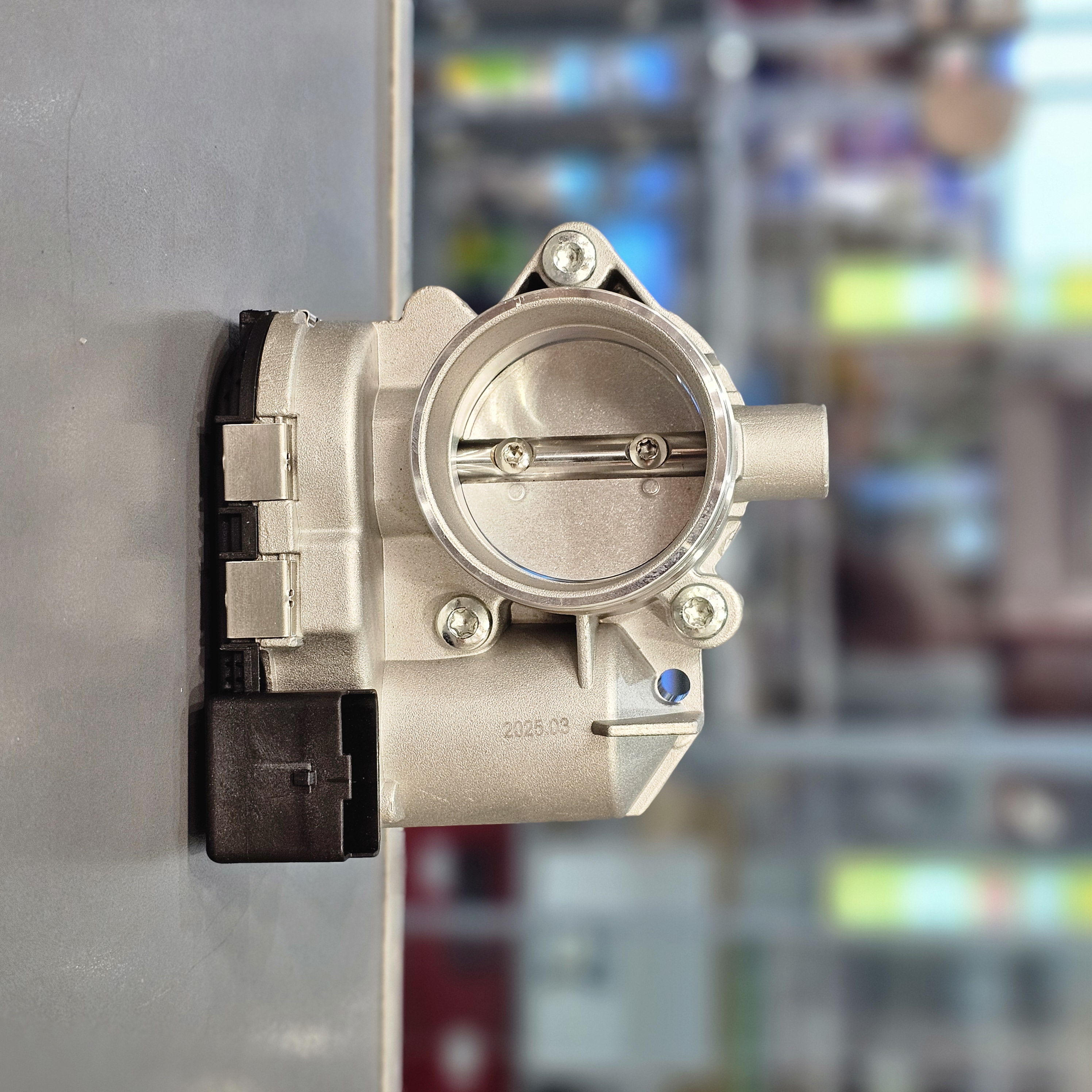 دریچه گاز برقی پژو 206