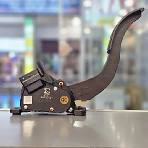 تصویر پدال گاز الکترونیکی تیبا،کوییک،شاهین،ساینا و نیسان 